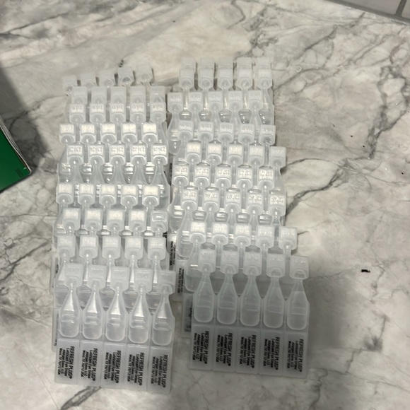 Refresh Plus Eye Drops - Blue and Green Packaging - Picture 11 of 11